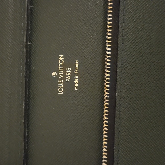 💞LOUIS VUITTON Taiga Baltic Document Bag/Briefcase - Picture 8 of 16